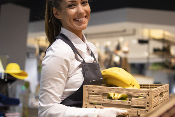 square-barista2-min 2 Employees developing merchandising skills through guided retail training